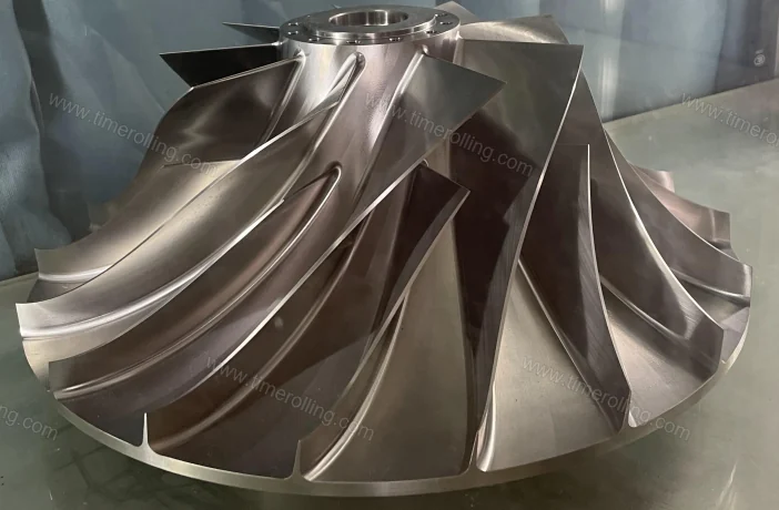 Aubes de turbines et compresseurs — photographie du produit 01