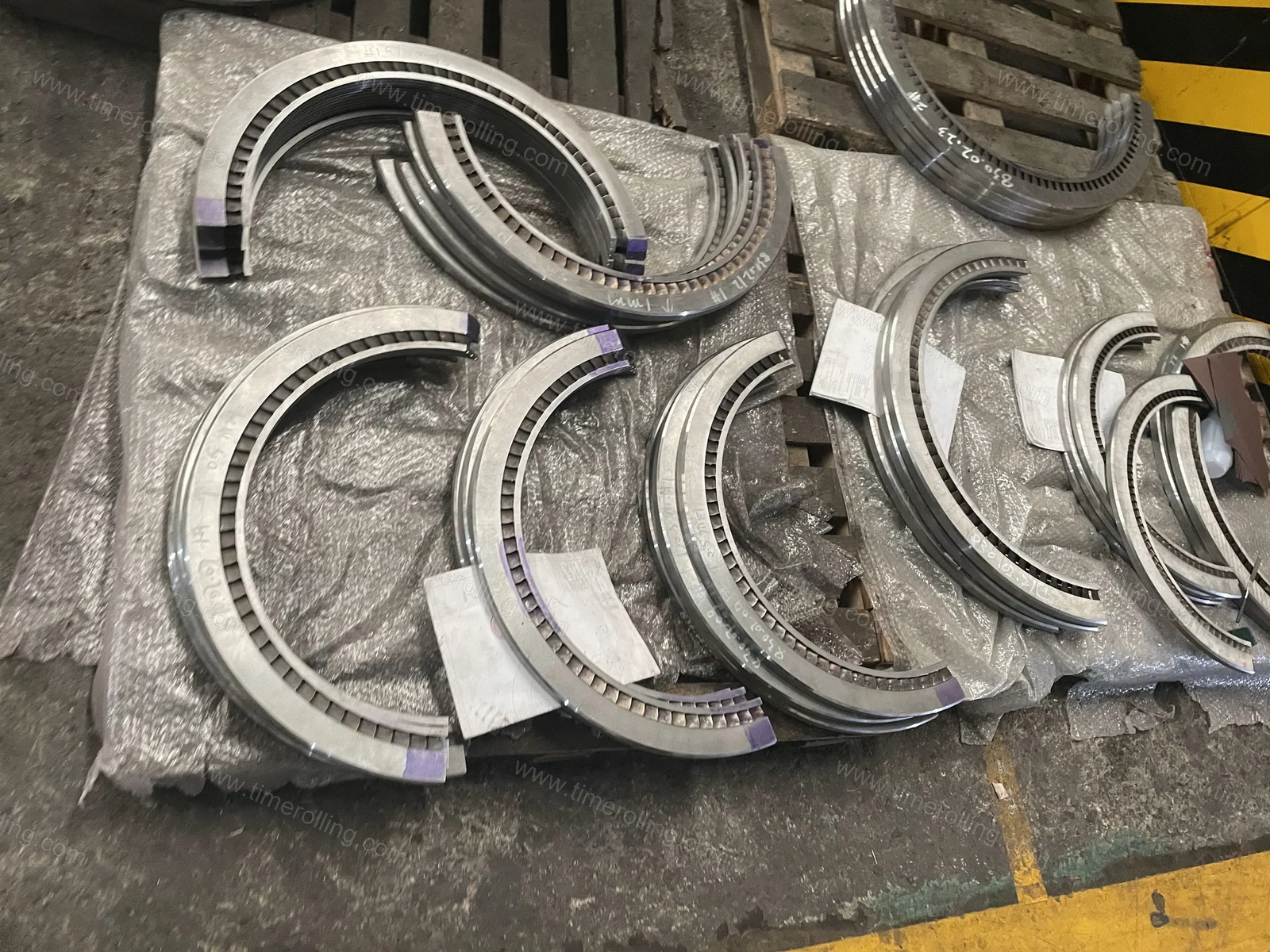 Aubes de turbines et compresseurs — photographie du produit 09